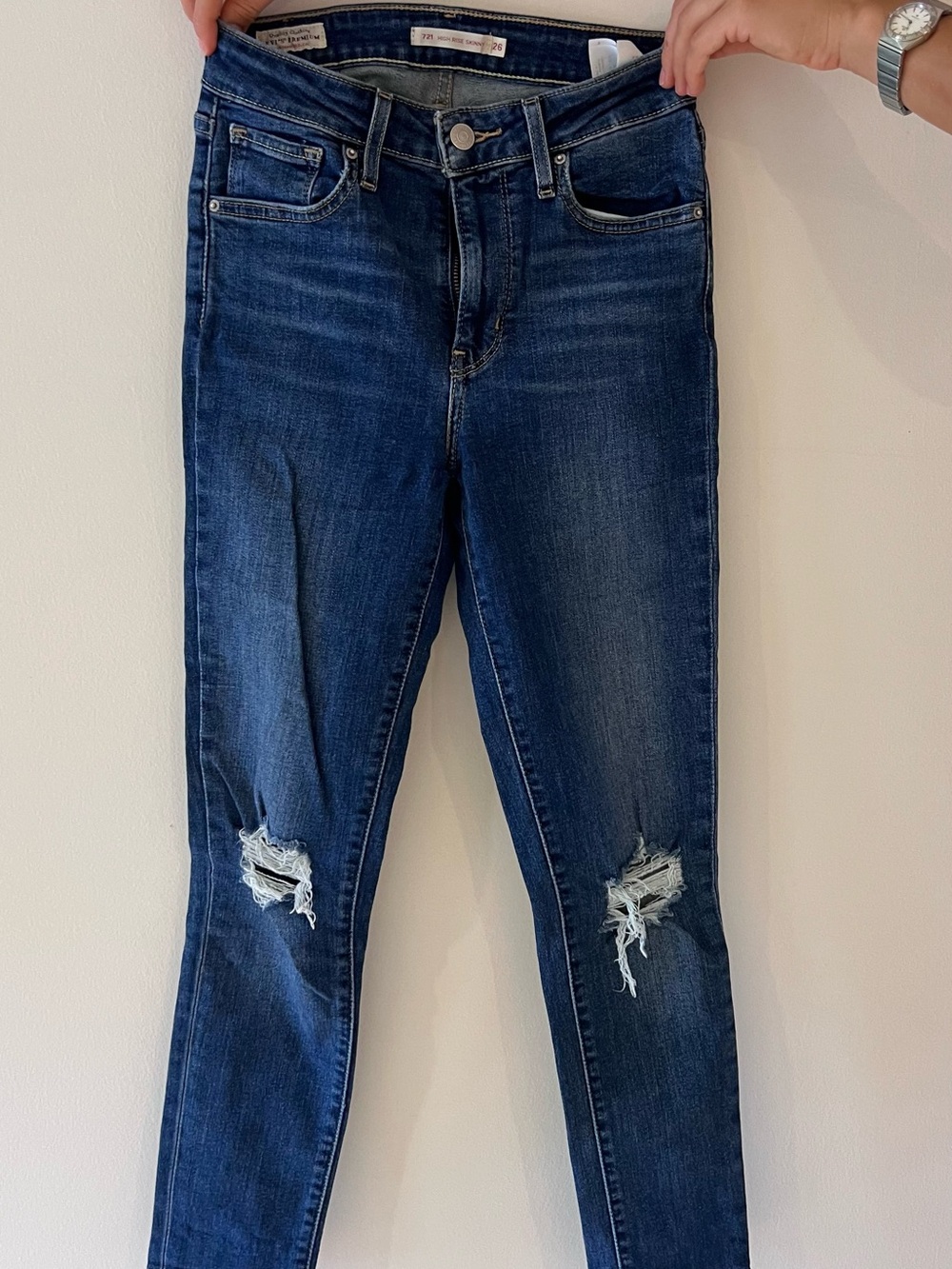 Levi's Dark Blue Skinny Distressed Jeans